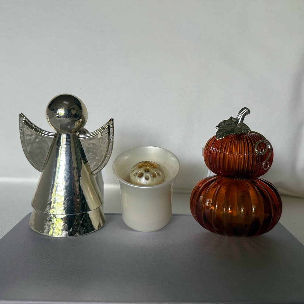 3 Bath & Body Works Wallflower Plugs - Angel and stacked Pumpkin